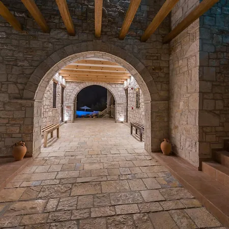 Villa Porta Del Mar Méson Yerakaríon