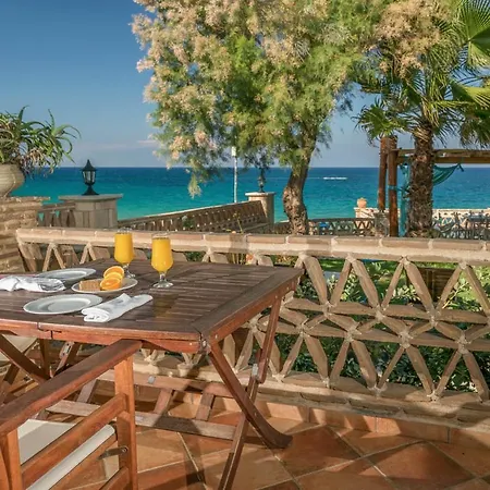Villa Porta Del Mar Meson Yerakarion