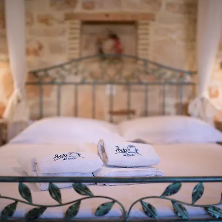 Porta Del Mar Méson Yerakaríon