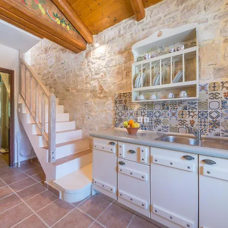 Porta Del Mar Méson Yerakaríon