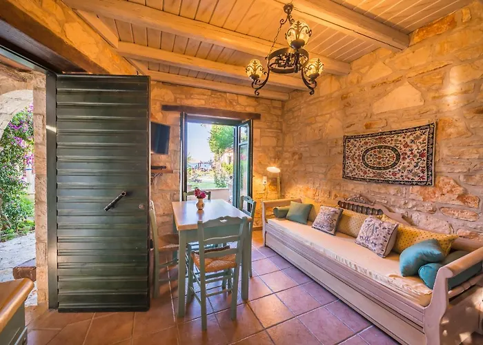 Porta Del Mar Méson Yerakaríon