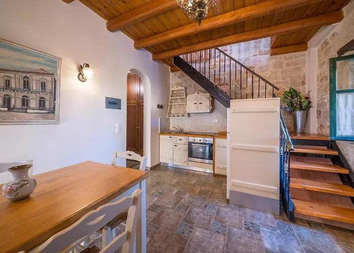 Porta Del Mar * Méson Yerakaríon