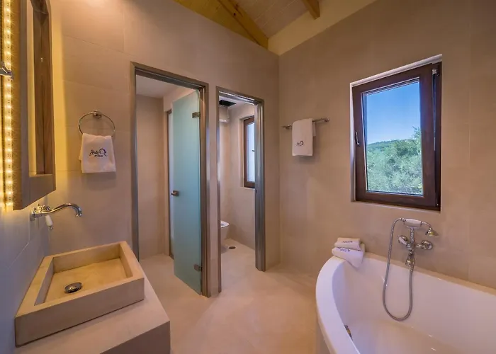 Porta Del Mar Méson Yerakaríon